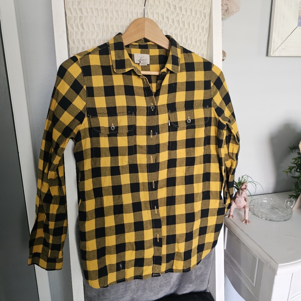 Levi's Yellow and Black Casual Button Down Shirt